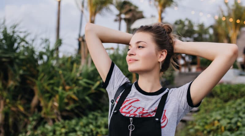 Defying Time: Way of life Decisions and Procedures to Look Youthful Than Your Age