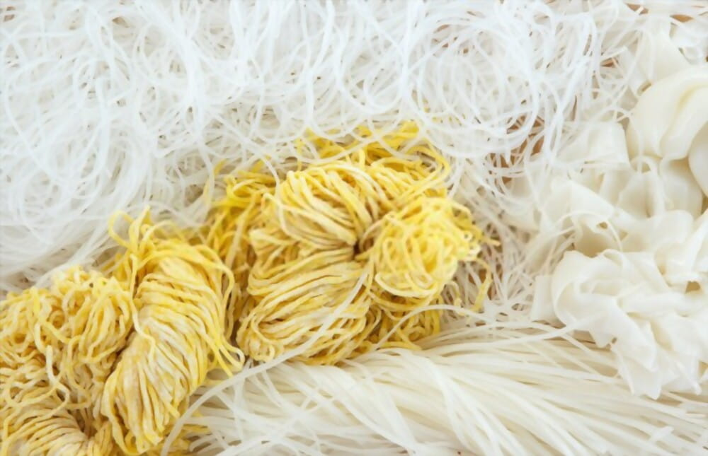 Rice Noodles vs Egg Noodles: Dietary Variations, Energy, and Well being Advantages